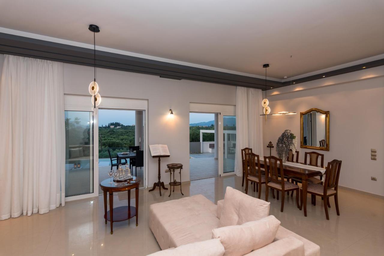 Villa Moonstone Mouzákion Екстериор снимка