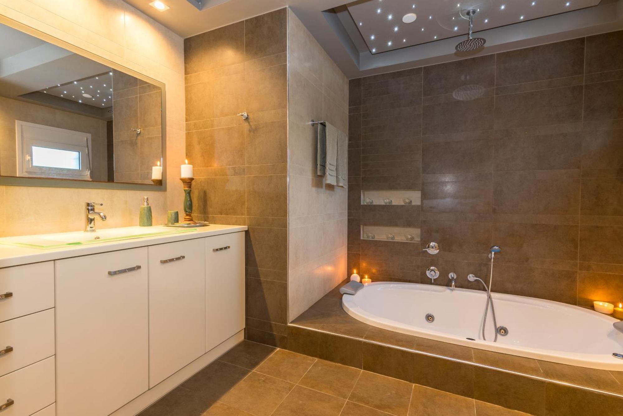 Villa Moonstone Mouzákion Екстериор снимка